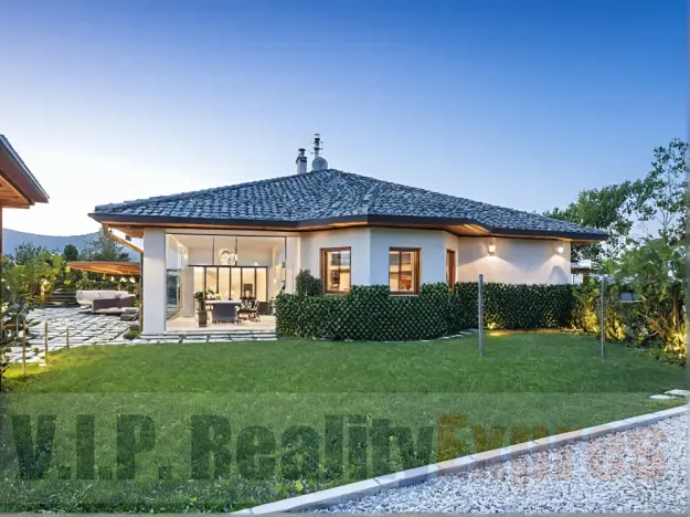 Prodej rodinného domu, Veleň, 176 m2