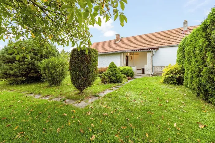 Prodej rodinného domu, Bašť, Předbojská, 58 m2