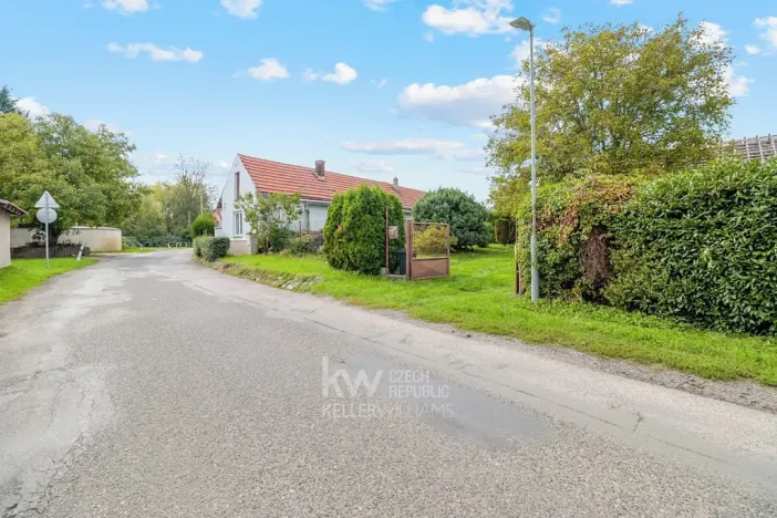 Prodej rodinného domu, Bašť, Předbojská, 58 m2