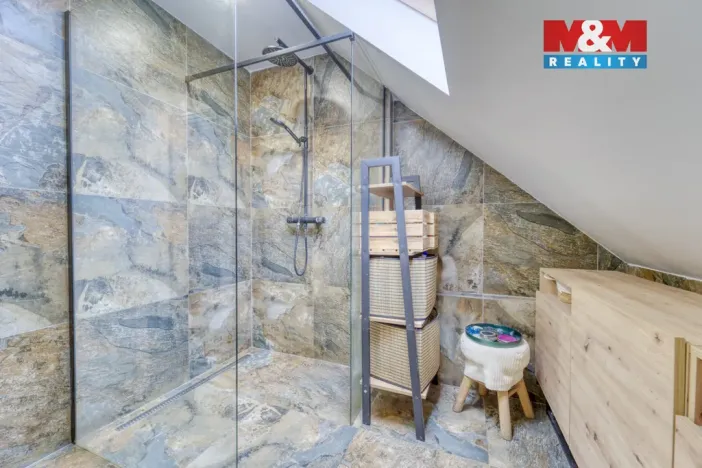 Prodej rodinného domu, Černošice, Komenského, 250 m2