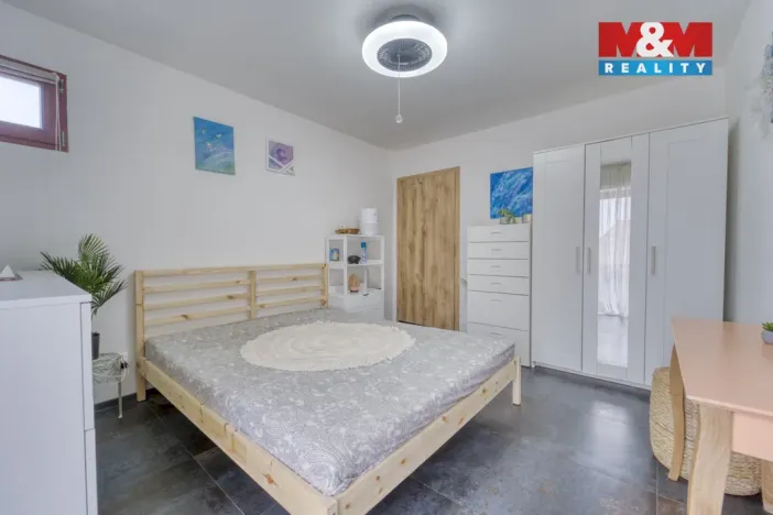 Prodej rodinného domu, Černošice, Komenského, 250 m2