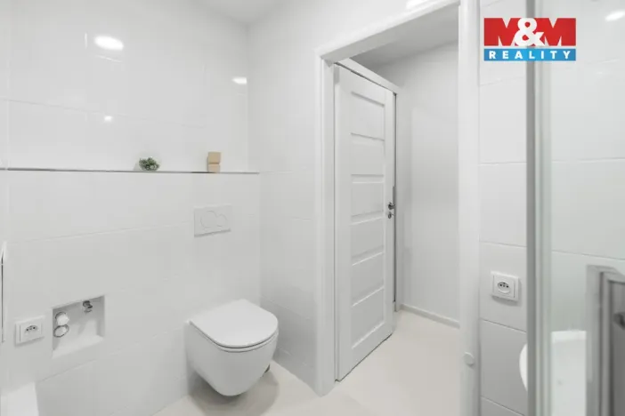 Prodej bytu 1+kk, Kladno - Kročehlavy, Benešovská, 37 m2
