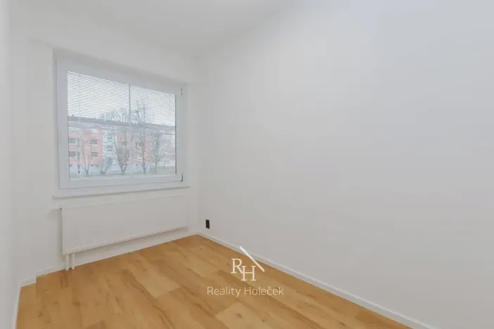 Pronájem bytu 1+kk, Kladno, Vojtěcha Lanny, 33 m2