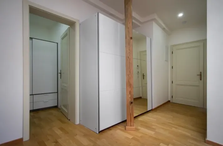 Pronájem bytu 1+1, Praha - Karlín, Sokolovská, 65 m2