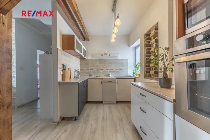 Prodej rodinného domu, Praha - Kyje, Osická, 246 m2