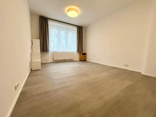 Pronájem bytu 3+1, Praha - Vinohrady, Vinohradská, 85 m2