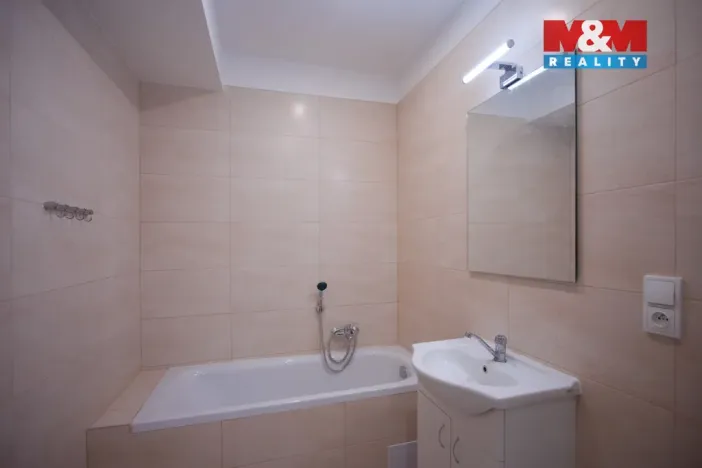 Pronájem bytu 4+1, Český Těšín, Odboje, 105 m2