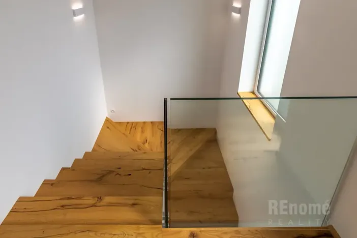 Pronájem rodinného domu, Jesenice, Průběžná, 200 m2