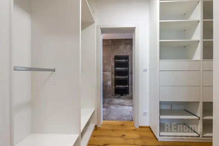 Pronájem rodinného domu, Jesenice, Průběžná, 200 m2