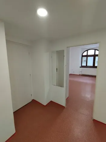 Pronájem kanceláře, Praha - Holešovice, Dobrovského, 110 m2