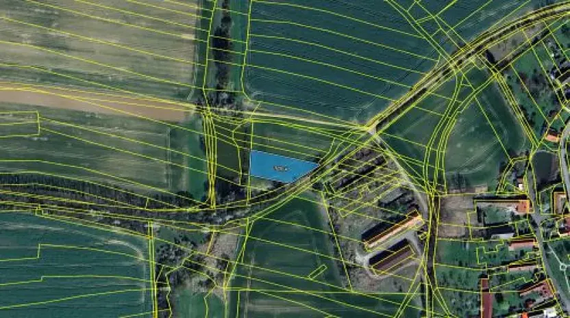 Prodej podílu pole, Golčův Jeníkov, 650 m2