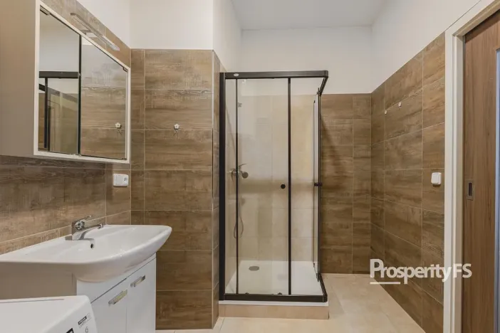 Prodej bytu 3+1, Hostinné, Dolní brána, 67 m2