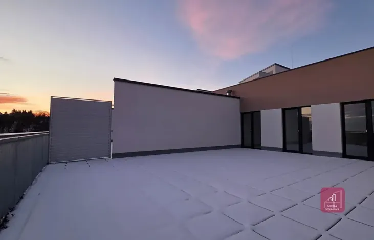 Prodej bytu 4+kk, Mokrá-Horákov, 125 m2