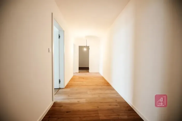 Prodej bytu 4+kk, Mokrá-Horákov, 125 m2