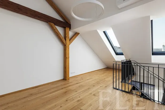 Pronájem bytu 2+kk, Praha - Nusle, Vrtbova, 54 m2