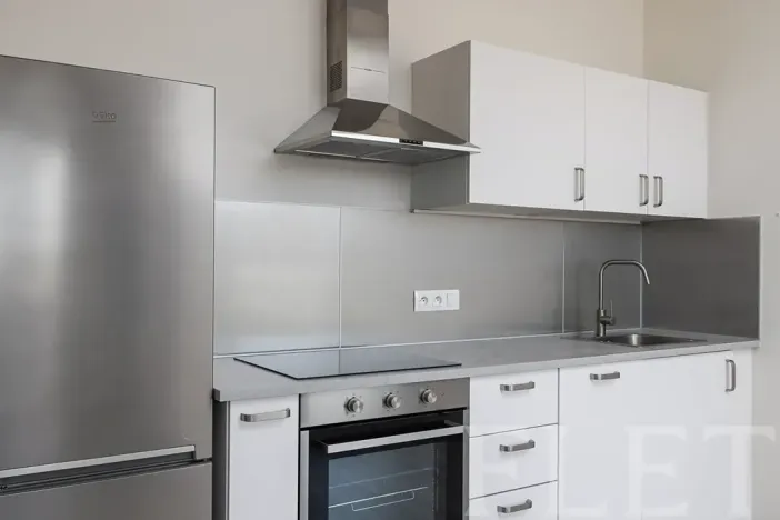 Pronájem bytu 1+kk, Praha - Vysočany, Strnadových, 33 m2