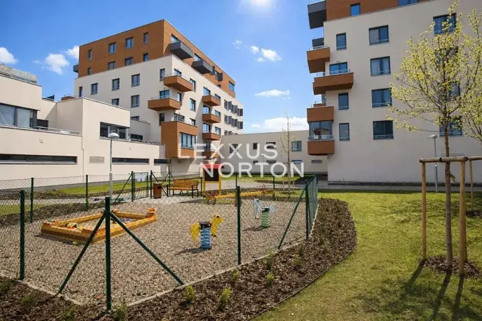 Prodej bytu 2+kk, Praha - Holešovice, Na Maninách, 54 m2