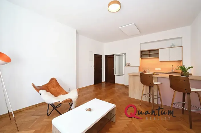 Pronájem bytu 2+kk, Praha - Dejvice, V Šáreckém údolí, 47 m2