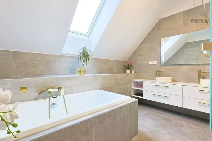 Prodej rodinného domu, Holubice, 119 m2