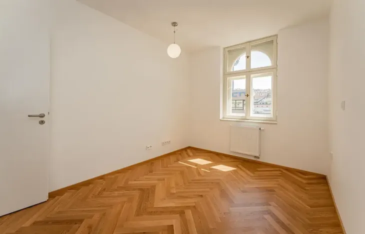 Pronájem bytu 2+kk, Praha - Žižkov, Seifertova, 41 m2