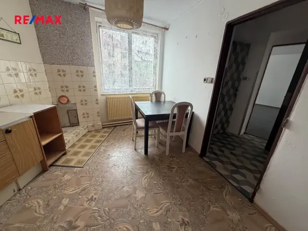 Prodej bytu 2+1, Komňa, 44 m2