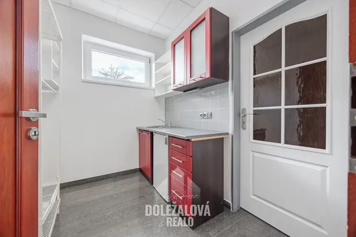 Pronájem kanceláře, Jihlava, Hybrálecká, 64 m2