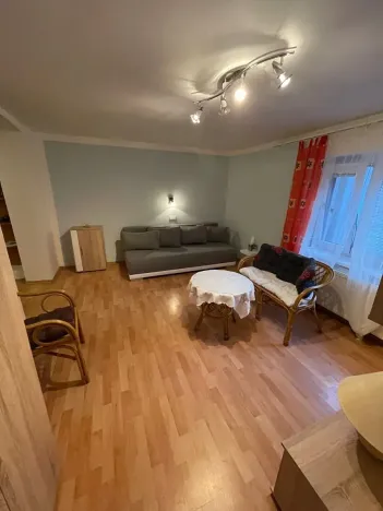 Pronájem bytu 1+kk, Třebotov, Karlštejnská, 30 m2