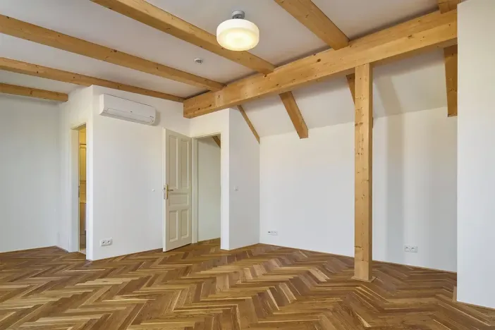 Pronájem bytu 4+kk, Praha - Vršovice, 28. pluku, 88 m2