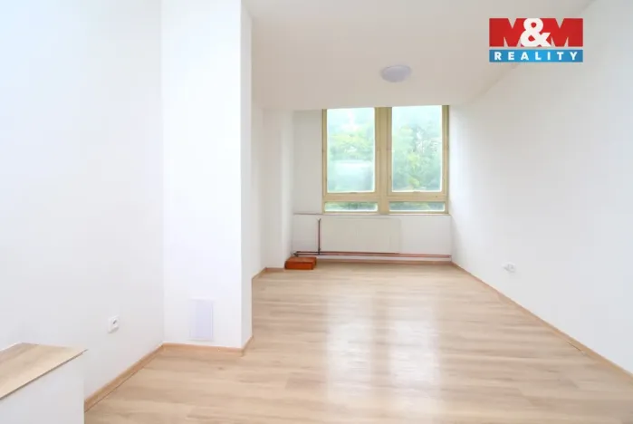 Pronájem bytu 2+kk, Trutnov - Střední Předměstí, Horská, 45 m2