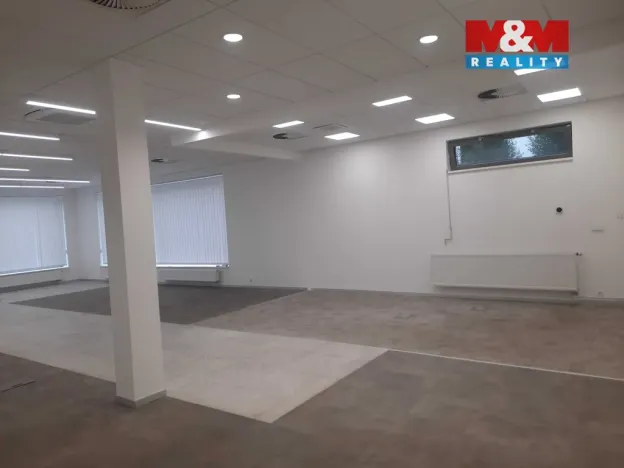 Pronájem obchodního prostoru, Brno - Žabovřesky, Minská, 185 m2