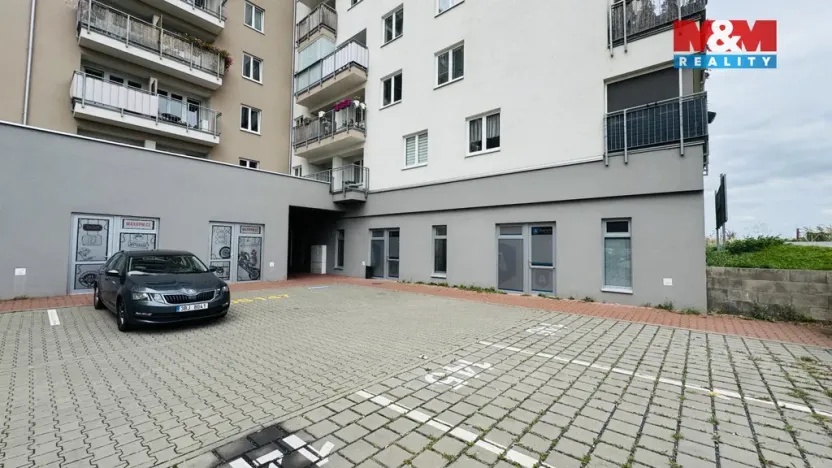 Pronájem kanceláře, Klecany, V Honech, 179 m2