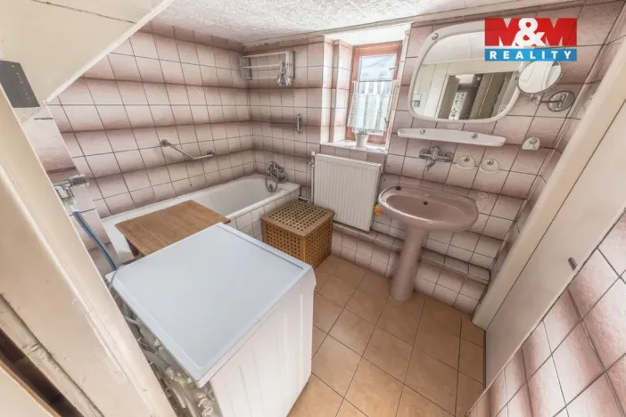 Prodej rodinného domu, Semily, Petřinova, 180 m2