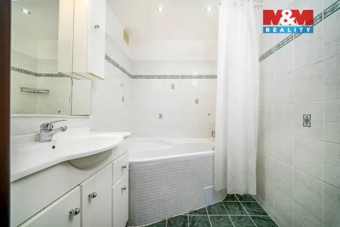 Prodej bytu 3+1, Praha - Krč, Trnková, 74 m2