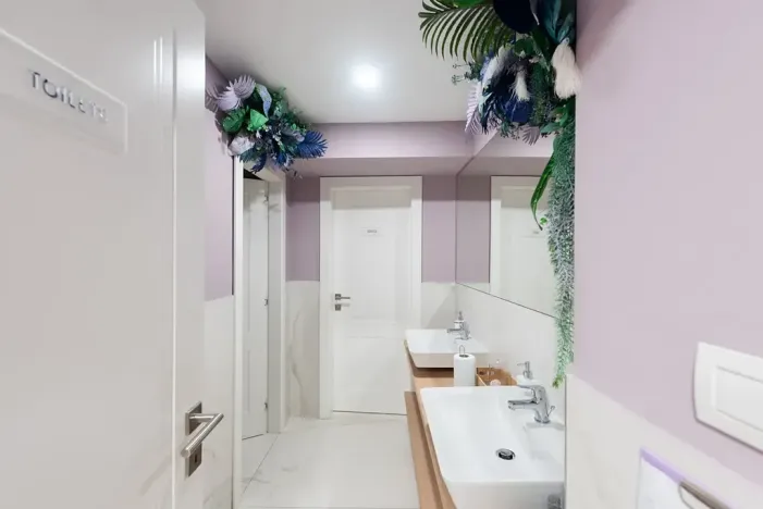 Prodej obchodního prostoru, Praha - Smíchov, Kmochova, 170 m2