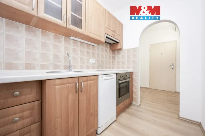 Pronájem bytu 2+1, Olomouc, Varšavské nám., 46 m2