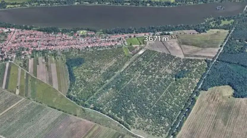 Prodej zahrady, Hlohovec, 3671 m2