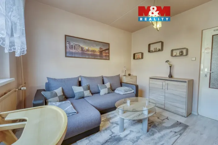 Prodej bytu 3+1, Žlutice, Pod Strání, 75 m2