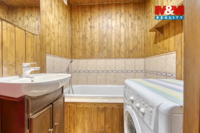 Prodej bytu 3+1, Žlutice, Pod Strání, 75 m2