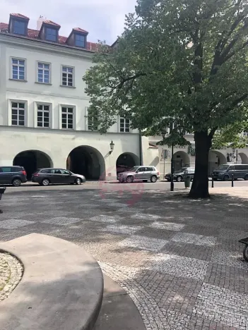 Pronájem obchodního prostoru, Praha - Staré Město, Uhelný trh, 42 m2