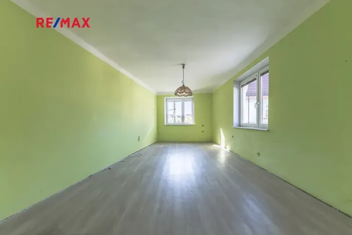 Prodej rodinného domu, Lomnice nad Lužnicí, Tyršova, 315 m2