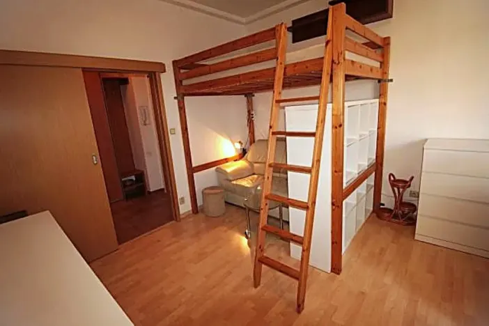 Pronájem bytu 1+kk, Praha - Holešovice, Heřmanova, 26 m2