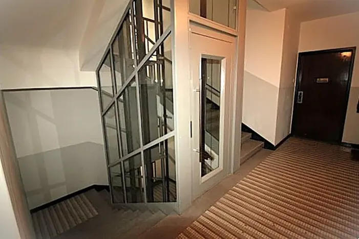 Pronájem bytu 1+kk, Praha - Holešovice, Heřmanova, 26 m2