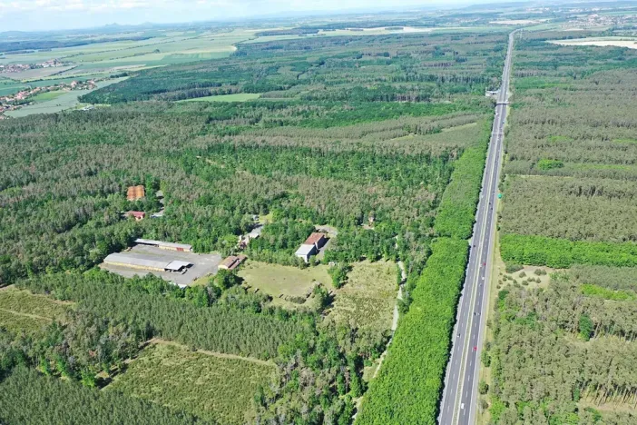 Prodej skladu, Hlavenec, 67248 m2