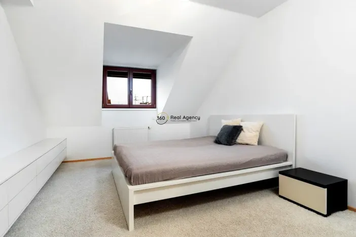 Prodej bytu 4+kk, České Budějovice - České Budějovice 3, Skuherského, 99 m2