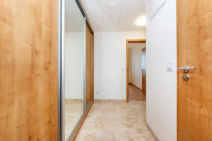 Pronájem bytu 2+kk, Praha - Strašnice, Strančická, 45 m2