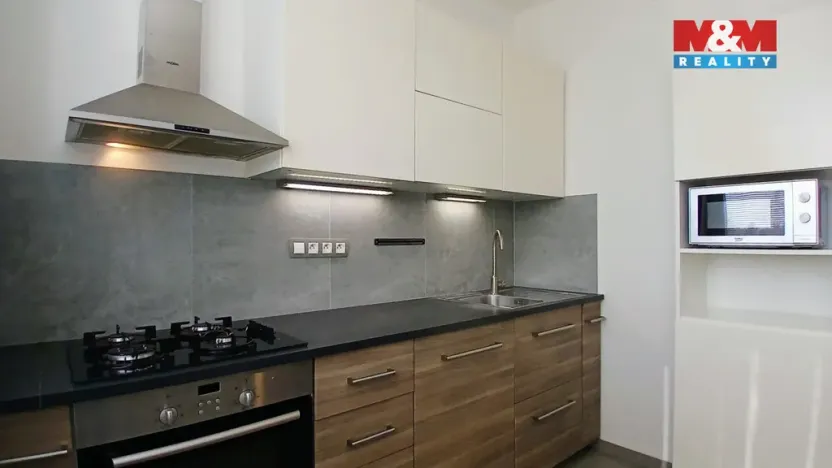 Pronájem bytu 2+1, Praha - Vršovice, Vršovická, 62 m2