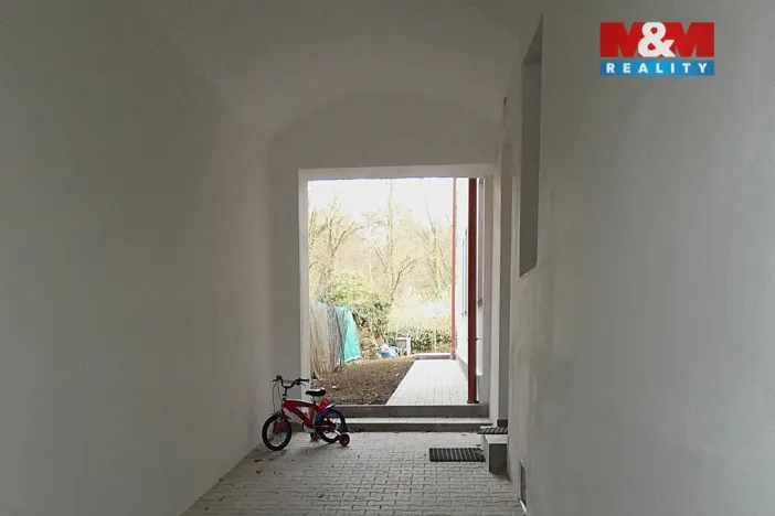 Prodej činžovního domu, Žleby, Zámecké náměstí, 228 m2