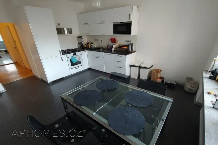 Pronájem bytu 3+kk, Praha - Žižkov, Biskupcova, 78 m2