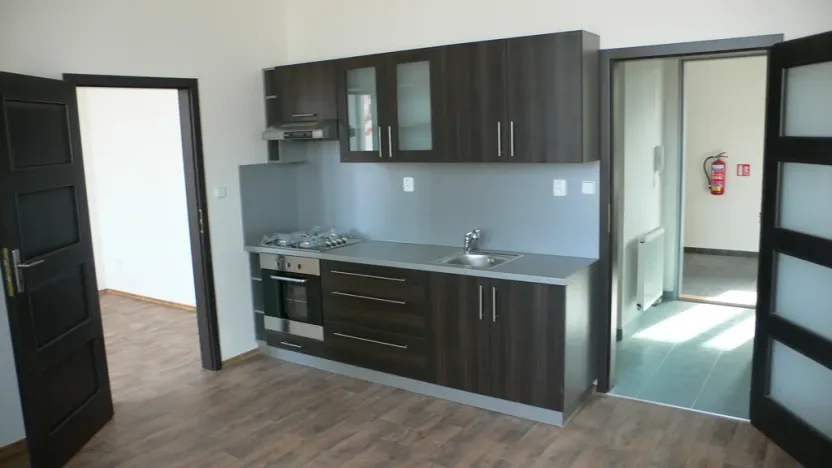 Pronájem bytu 2+kk, Čáslav - Čáslav-Nové Město, Husova, 44 m2