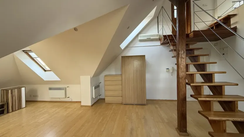 Pronájem domu, Ostrava - Hulváky, Wolkrova, 80 m2